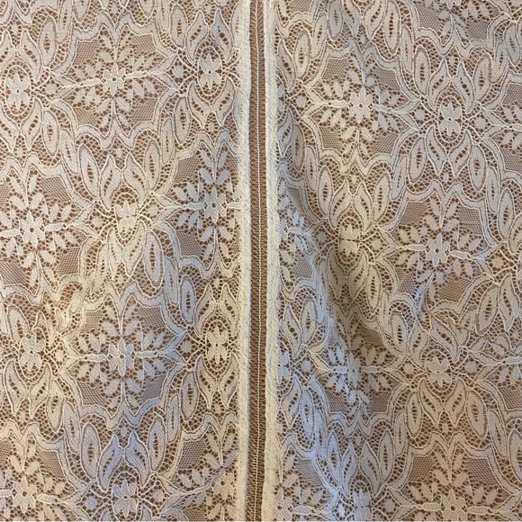 🍂fall drop🍂 Aritzia Wilfred Adriene blouse - Picture 4 of 6